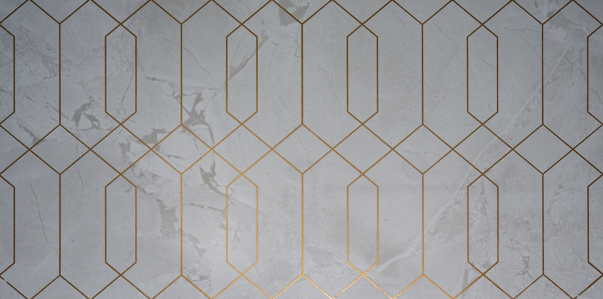 Geometric pattern with gold lines on a white marble background
